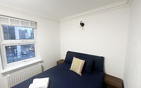 Flat 3 Stay In Aldgate Apartments